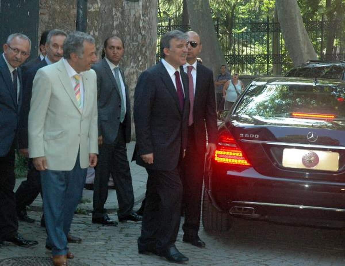 Cumhurbaşkanı Abdullah Gül Arkeoloji Müzesi\'ni Ziyaret Etti