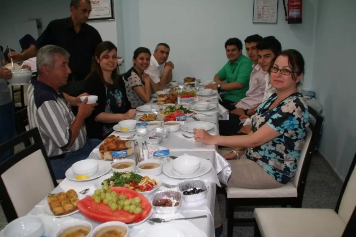 Devrek Tso Meslek Komitesi Üyeleri İftar\'da Buluştu