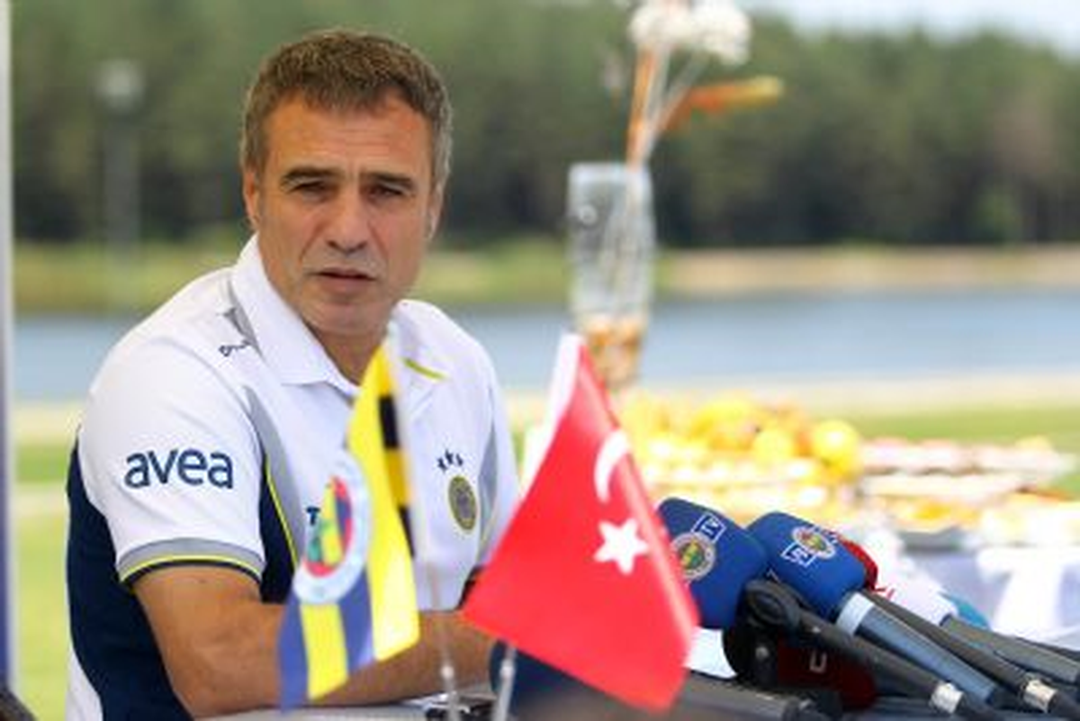 Ersun Yanal: "Fenerbahçe\'de Görev Yapmak Mutluluk ve Keyif Verici"