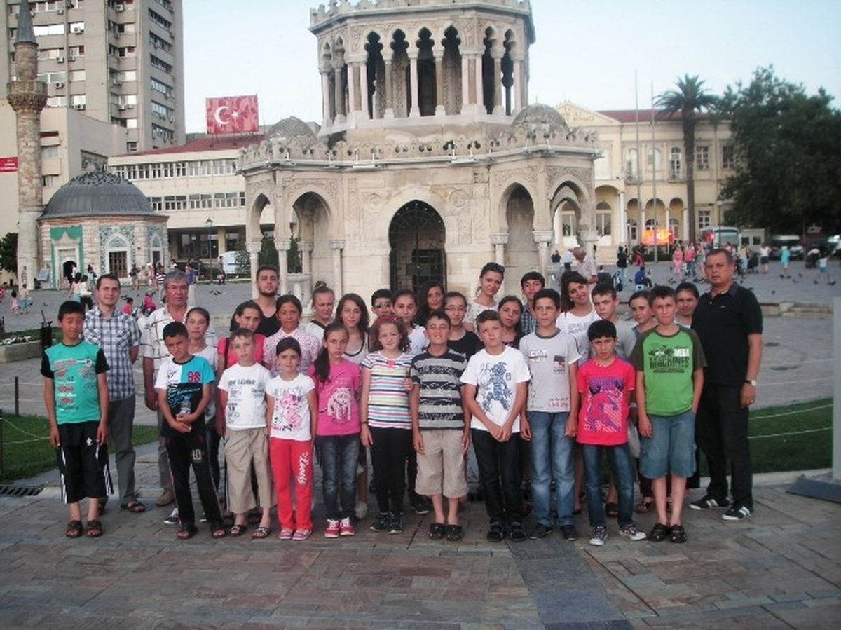 İş Adamından Başarılı Öğrencilere Yaz Tatili