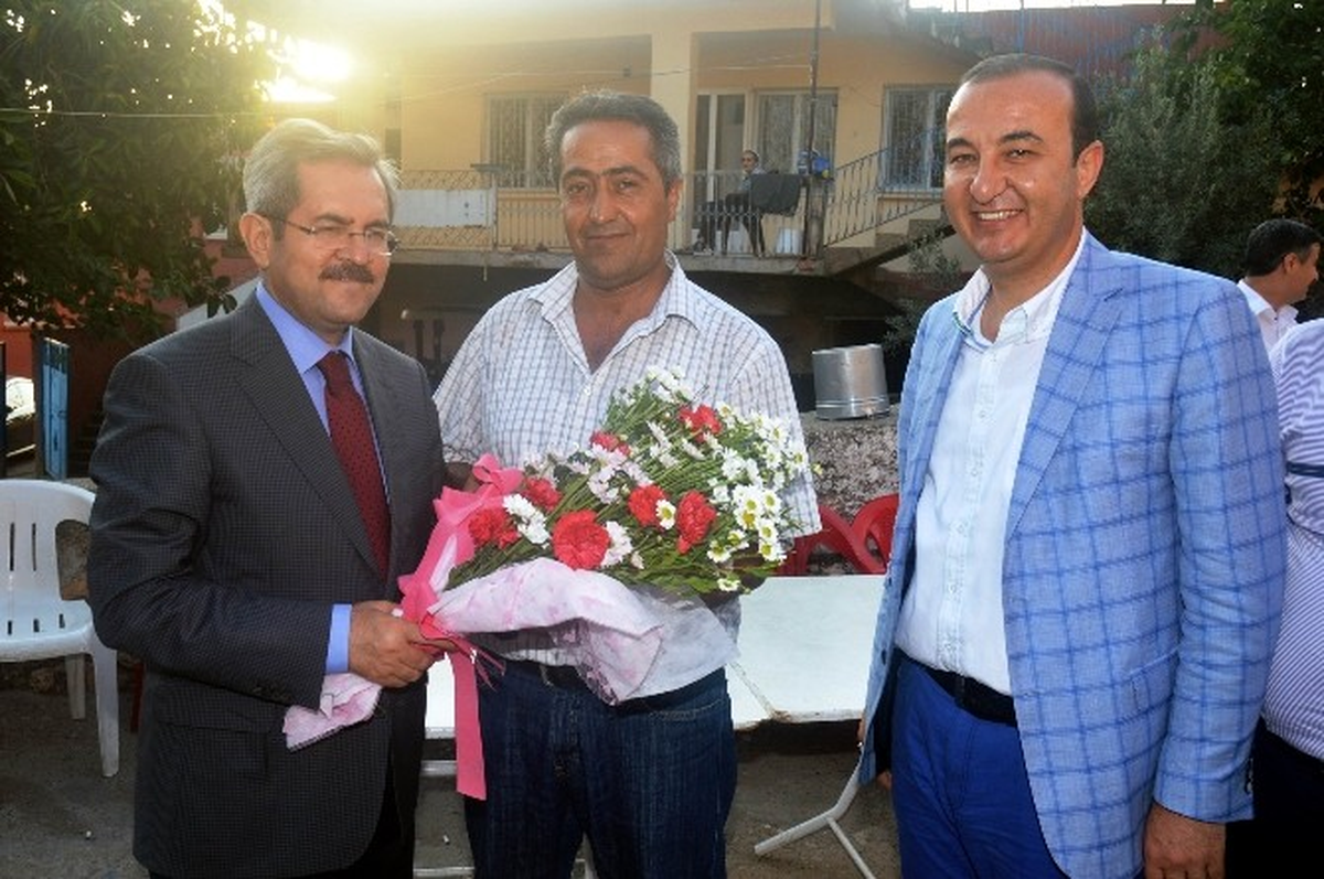 Işid\'in Alıkoyduğu Ceyhanlı Şoföre Sürpriz Ziyaret