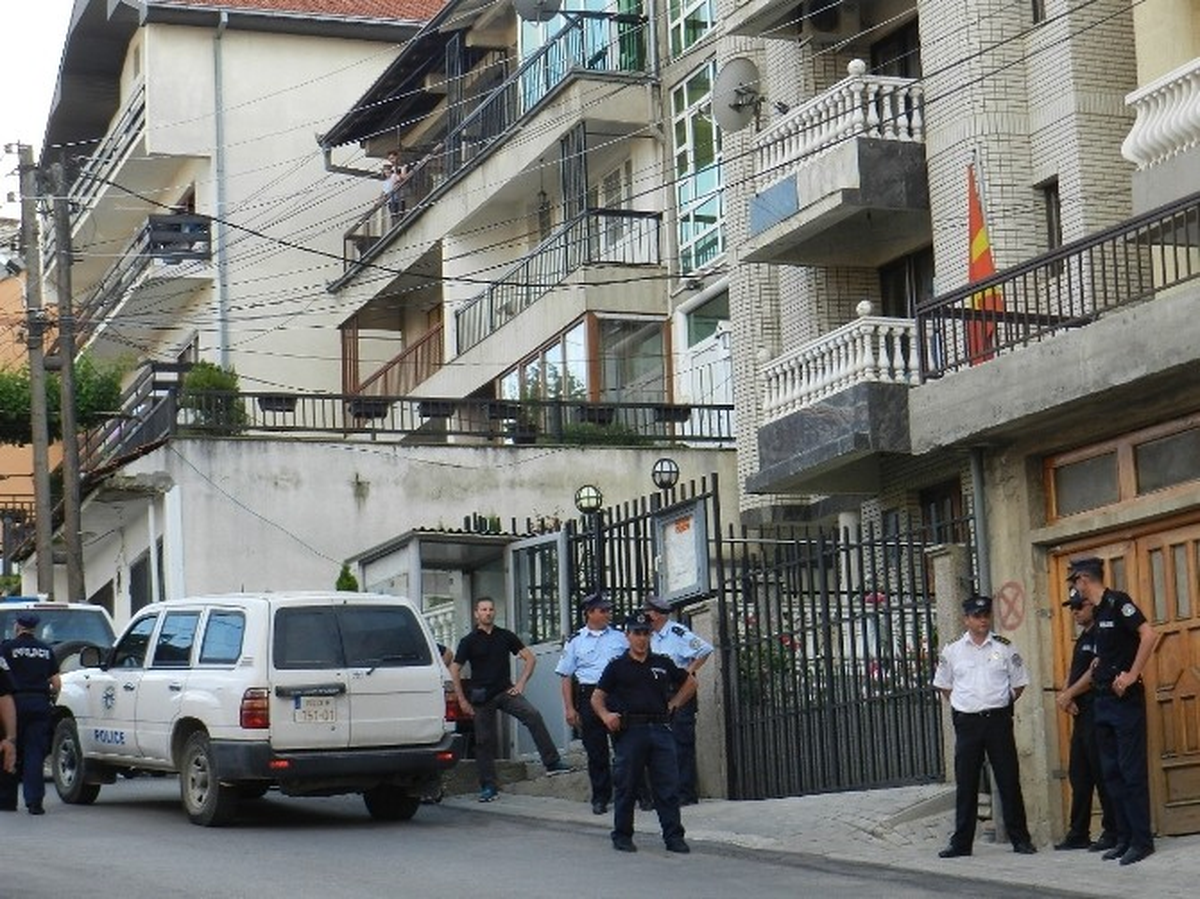 Kosova\'dan Makedonyalı Arnavutlara Destek Protestosu