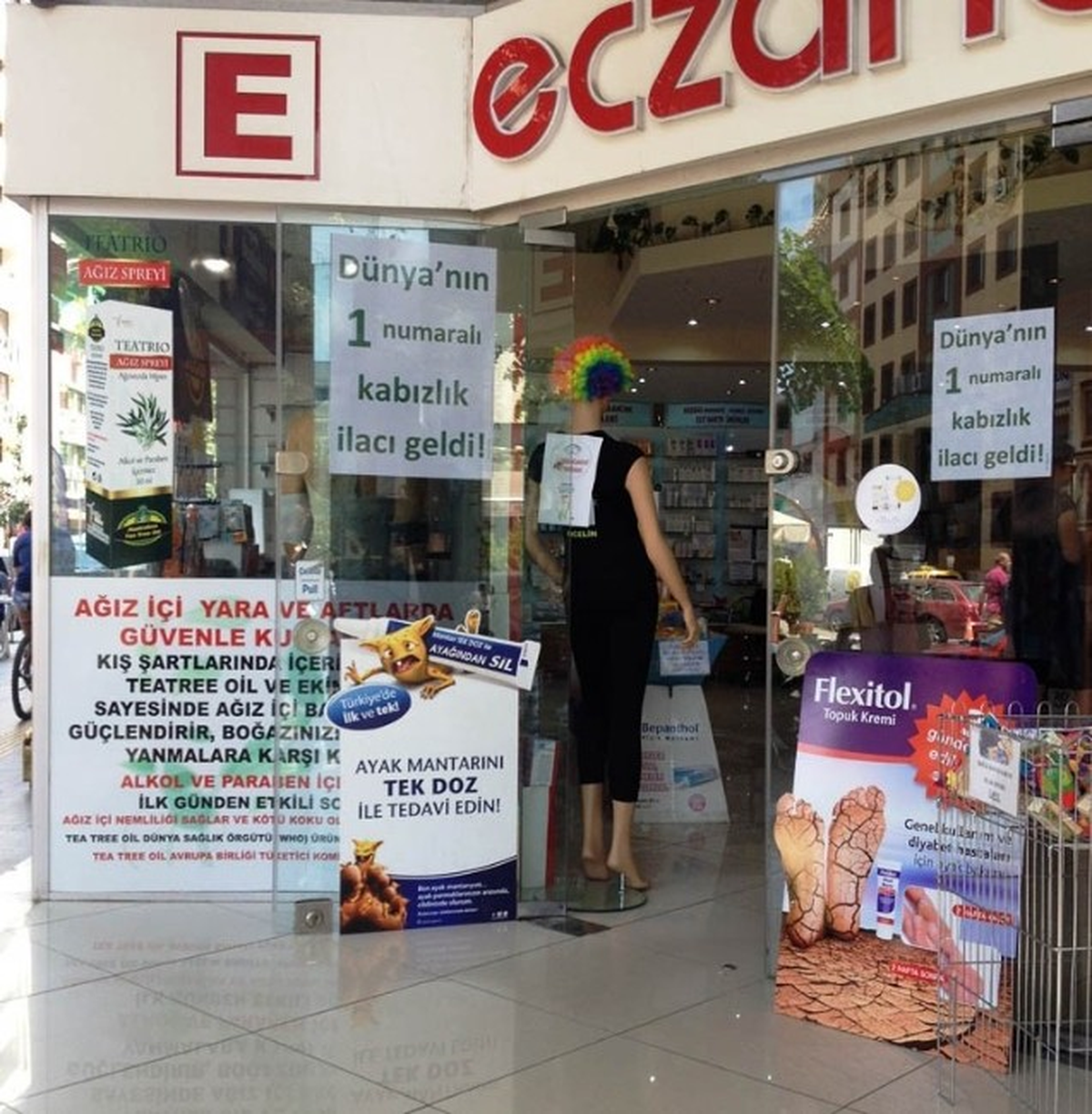 Eczanelere Reklam Yasağı