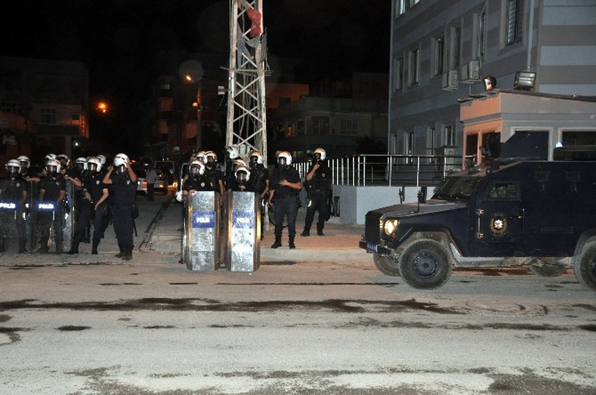 Şanlıurfa\'da Elektrik Kesintisi Protestosu