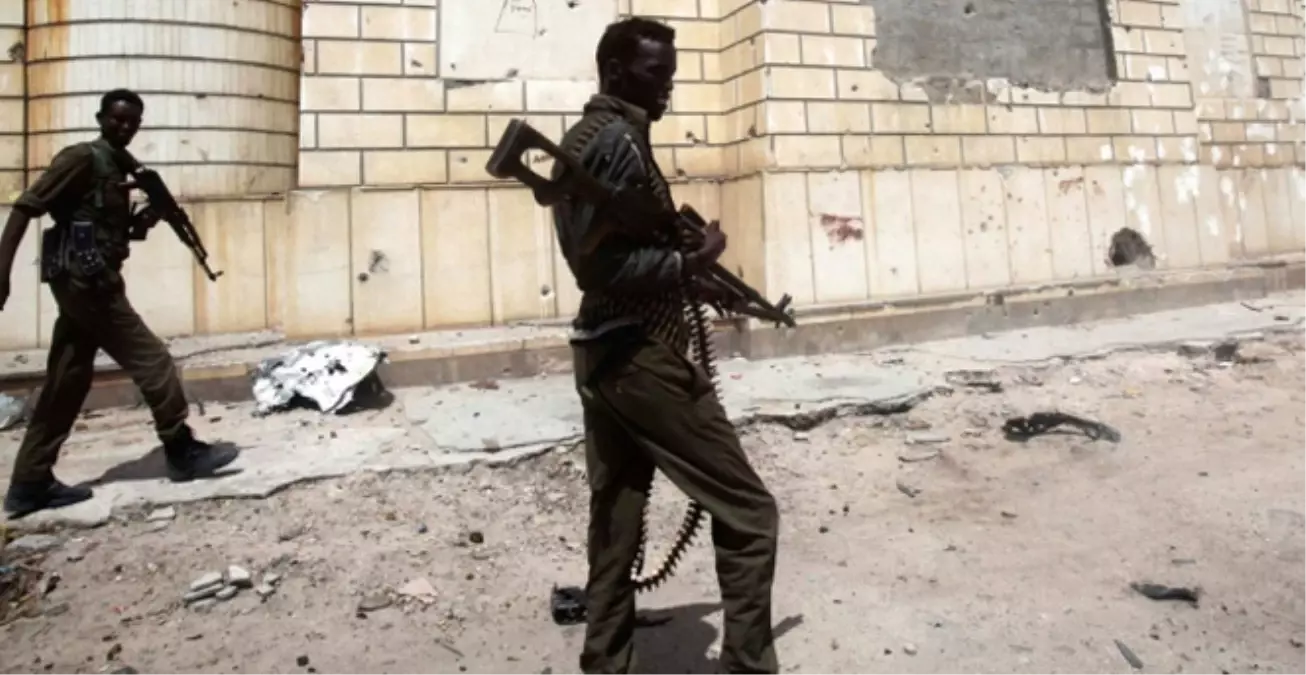 Somali'de Başkanlık Sarayına Saldırı: 5'i Saldırgan 9 Kişi Öldü