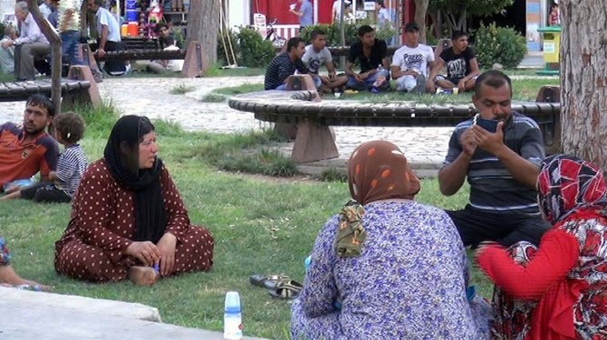 Kızıltepe\'de Suriyeli Dilenciler Özgürlük Parkına Yerleşti