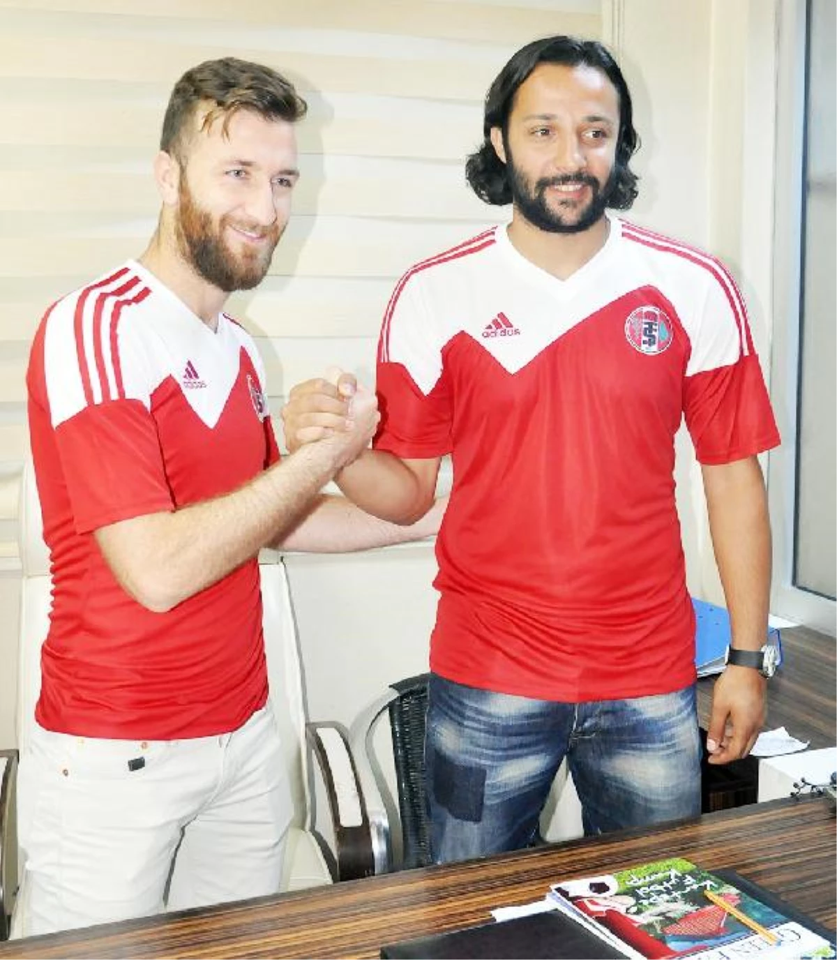 Turgutluspor\'da 2 İmza