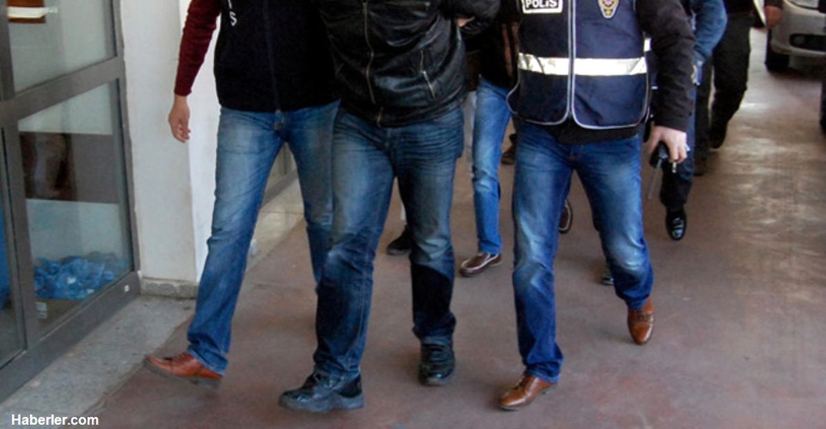Üç İlde Suç Örgütüne Operasyon: 17 Kişi Gözaltında