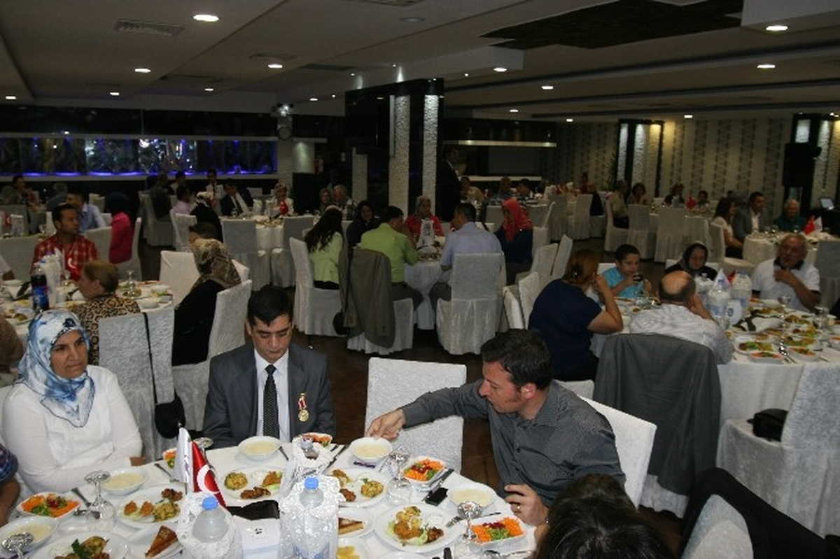 Validen Şehit ve Gazi Ailelerine İftar