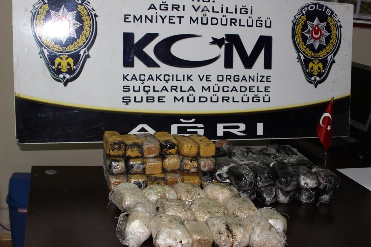 Ağrı\'da 24 Kilo 268 Gram Eroin Ele Geçirildi