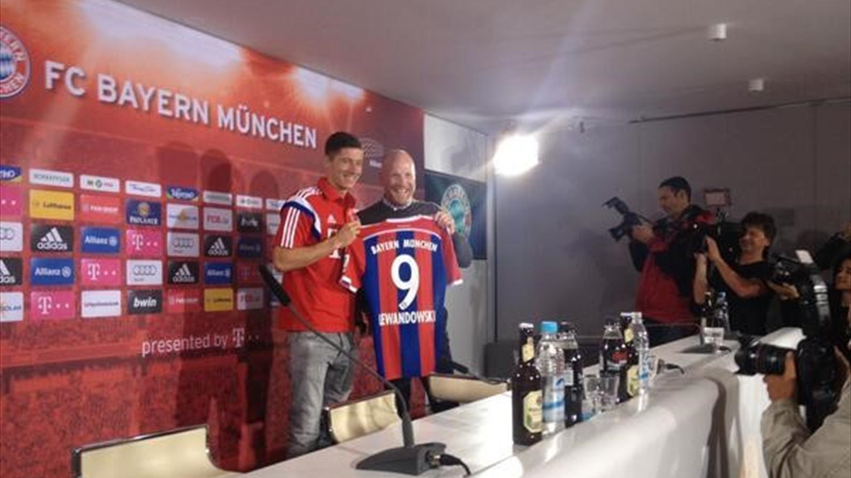Bayern Münih, Robert Lewandowski ile Sebastian Rode\'yi Tanıttı
