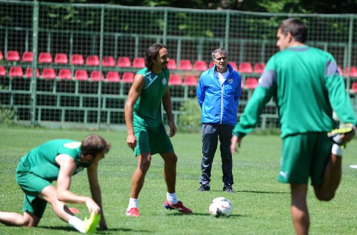 Bursaspor 2 Grup Halinde Çalıştı