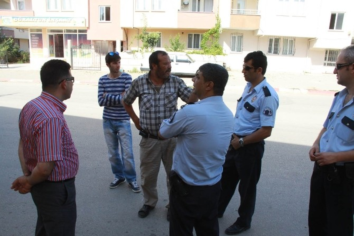Çocuklar Biçerdöverle Okula Daldı