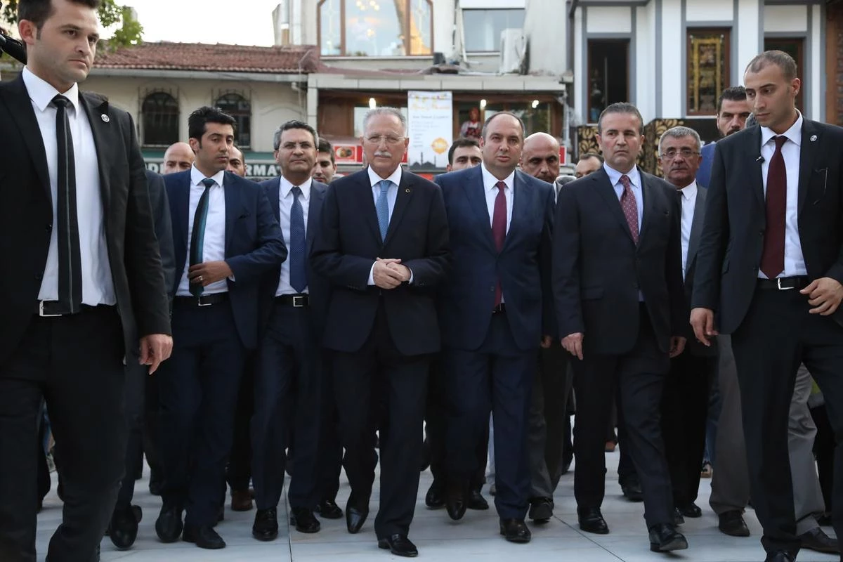 Cumhurbaşkanı Adayı İhsanoğlu, İstanbul\'da