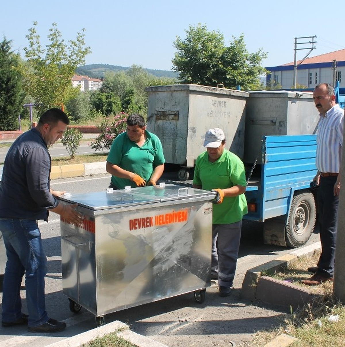 Devrek Belediyesi Çevre Düzenleme Çalışmalarına Devam Ediyor