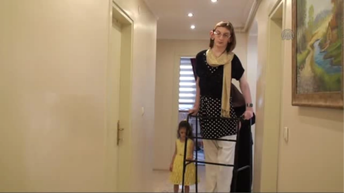 Dünyanın En Uzun Kızı: Rümeysa Gelgi