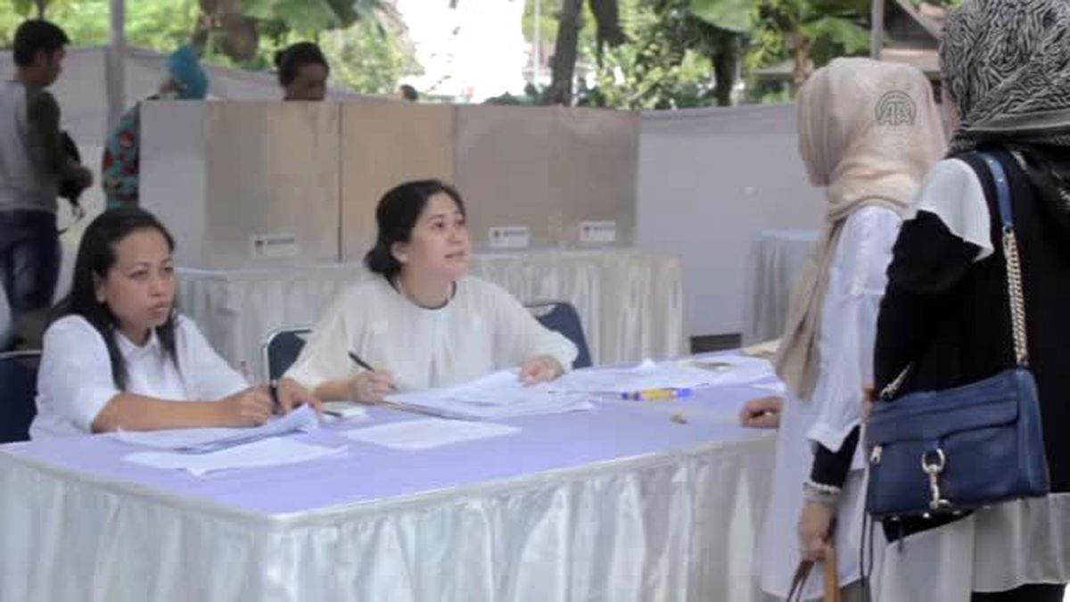 Endonezyalılar yeni devlet başkanını seçiyor -