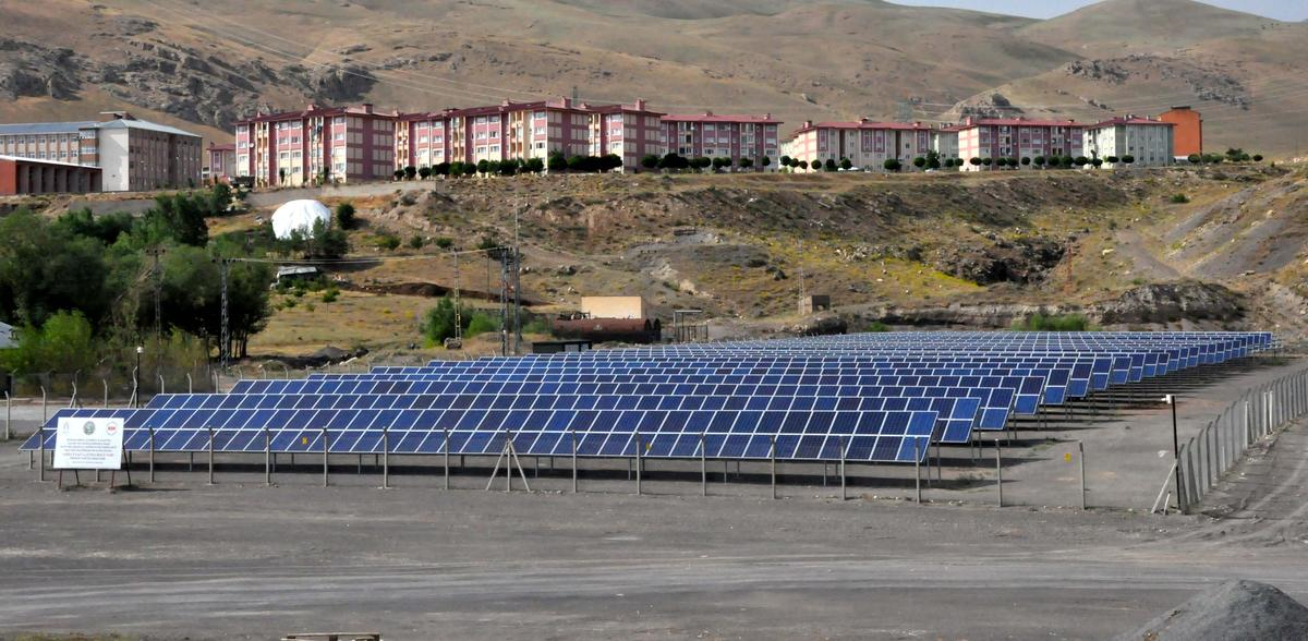 Güneş Enerjisinden Bir Yılda 900 Bin Megavat Elektrik Elde Edilecek