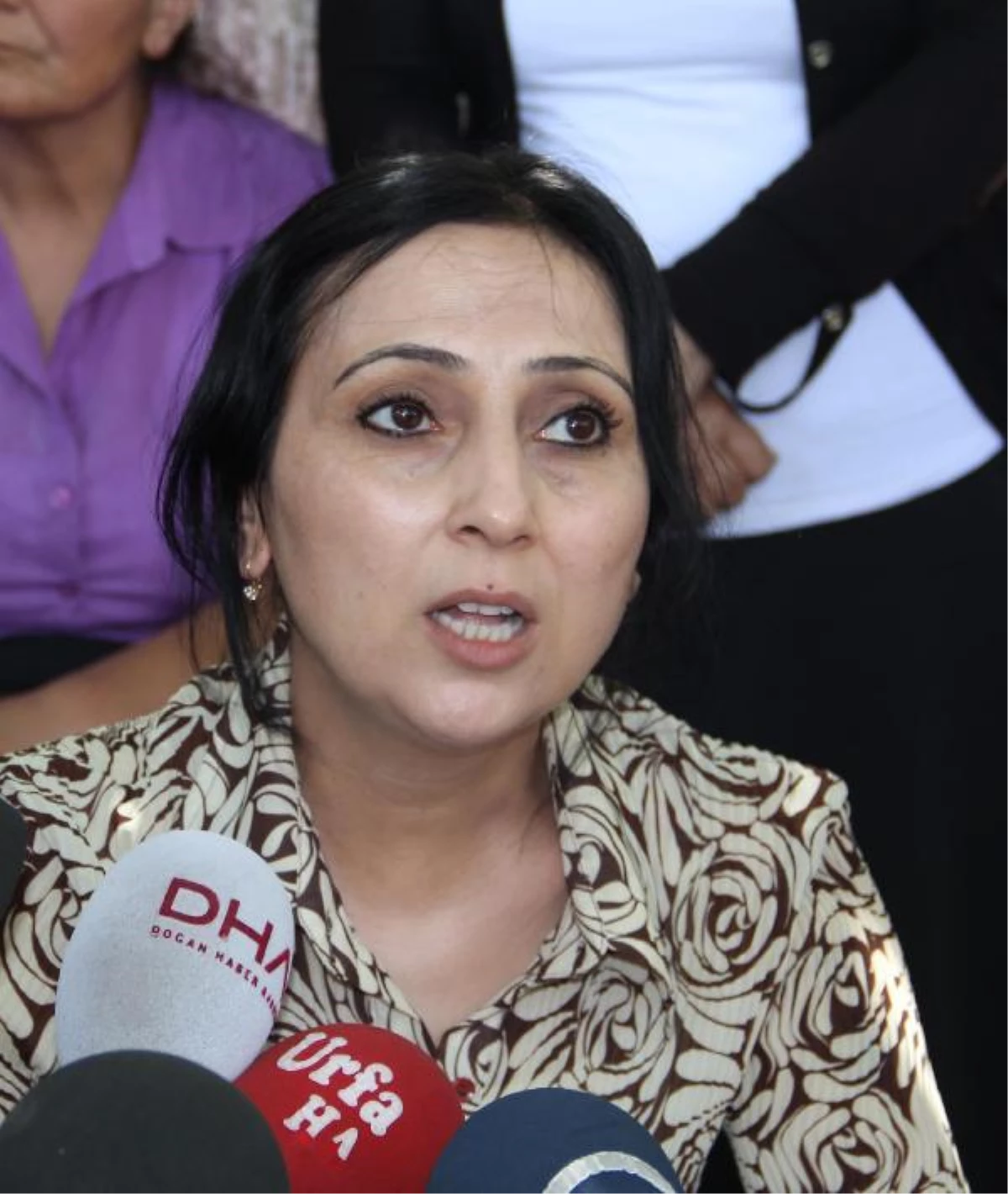 HDP\'li Yüksekdağ: Başbakan İstifa Etmeli