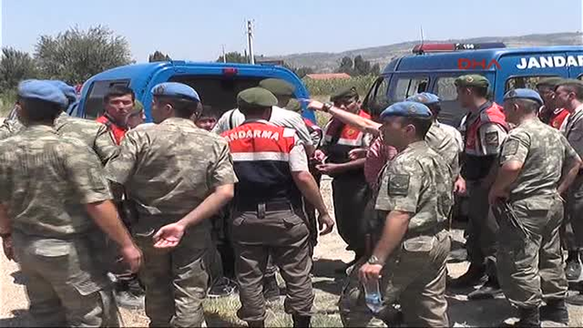 İnegöl\'de Olaylı Yıkım: 10 Yaralı
