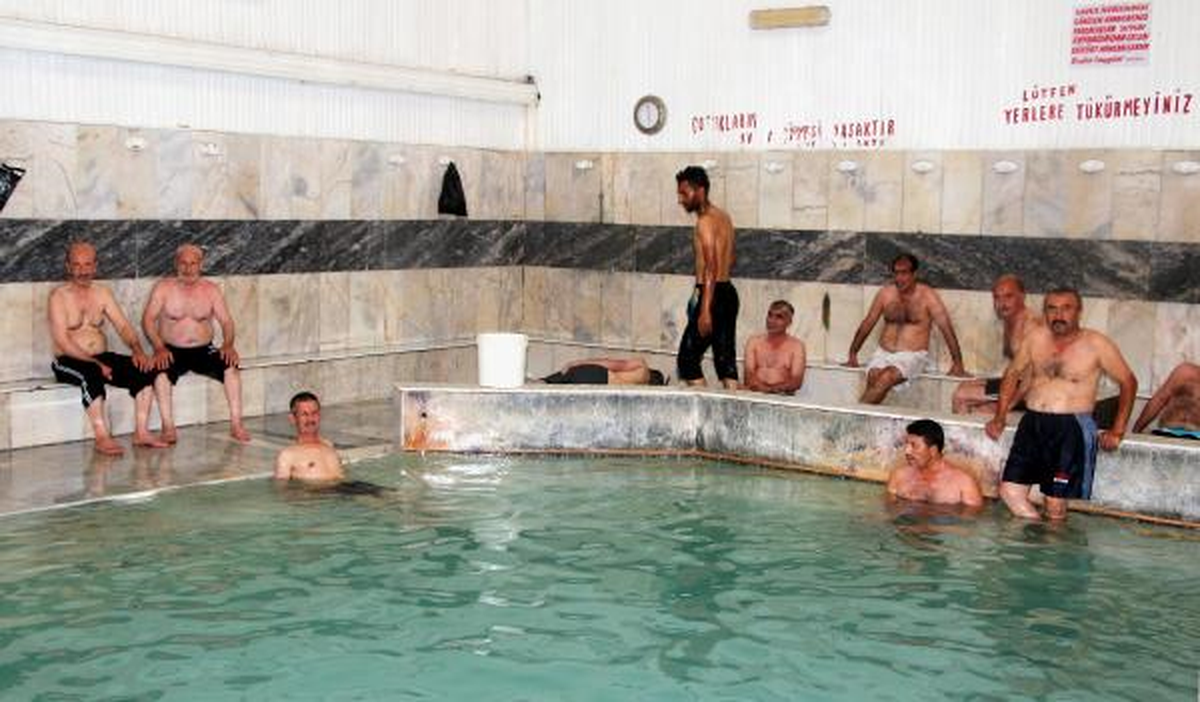 Kaplıcalar Şifa Arayanların Akınına Uğruyor