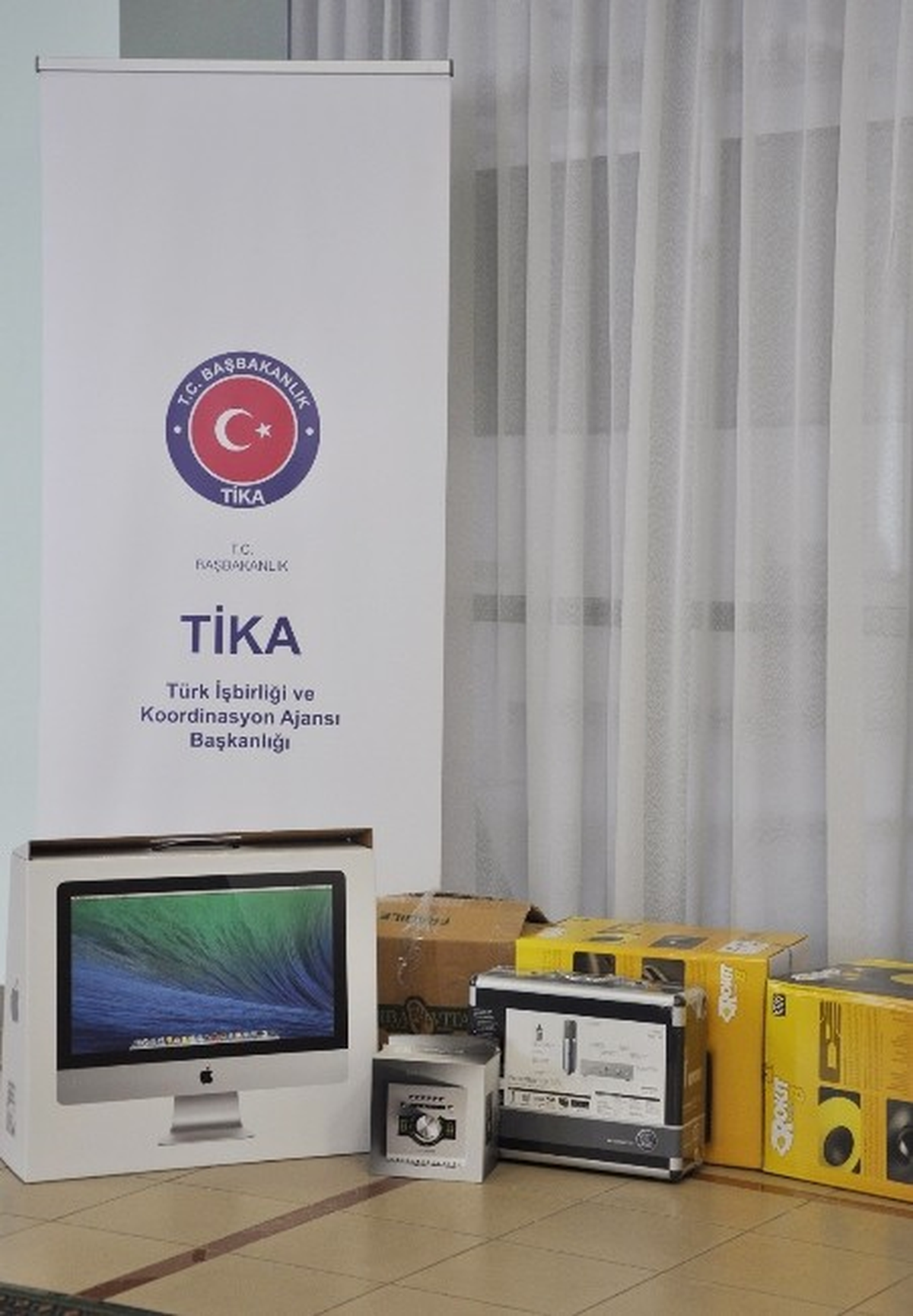 TİKA\'dan Kazakistan Görme Engelliler Birliğine İlaç ve Ekipman Desteği