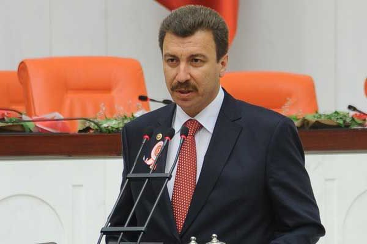 MHP\'den Çözüm Paketi\'ne Tepki: Başbakan Cumhurbaşkanlığı Seçim Kampanyasına Samsun\'dan Değil,...