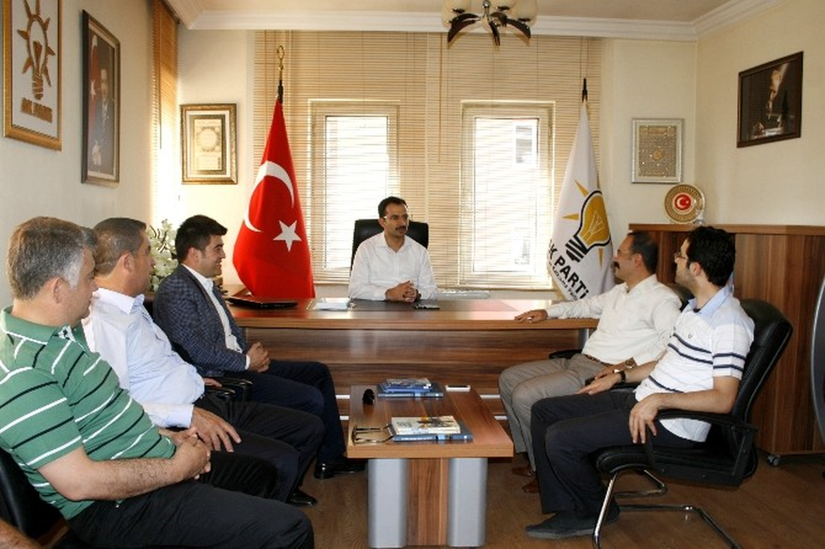 MHP İl Başkanı Taşçı ve Beraberindeki Parti Yöneticileri, AK Parti İl Başkanı Tanrıver\'i Ziyaret...
