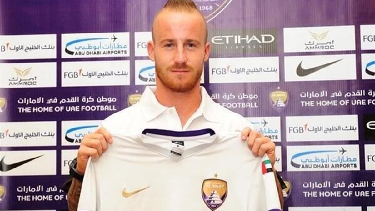 Miroslav Stoch Yeni Formasıyla İlk Pozunu Verdi