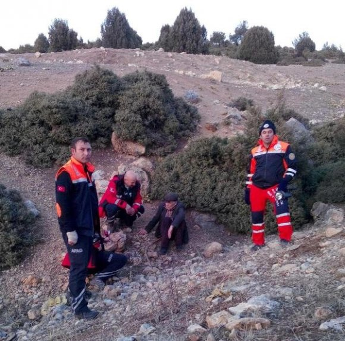 Ormanda Kaybolan Yaşlı Adam 22 Saat Sonra Bulundu