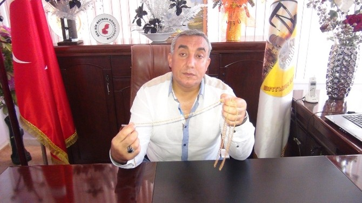 Kuyumcuları Sahte Altınla Dolandıran Şahıs Güvenlik Kamerasında