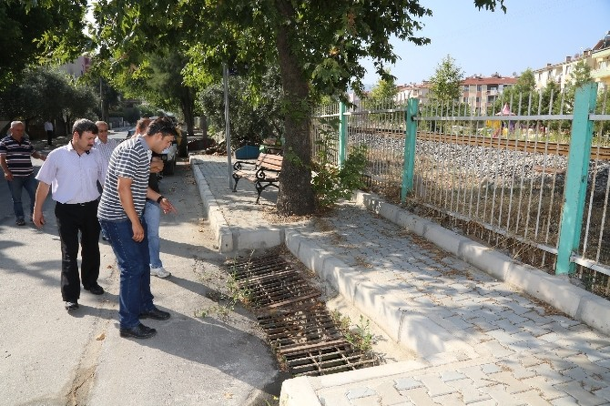 Selçuk\'ta Mahallelerin Sorunları Çözülüyor