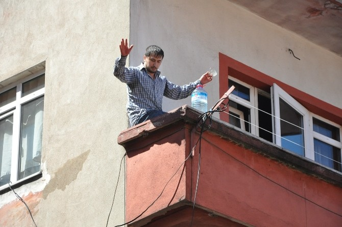 Şizofren Genç İntihar Girişiminde Bulundu