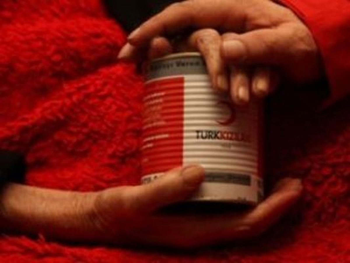 Türk Kızılayı Bulanık\'ta Et Dağıttı