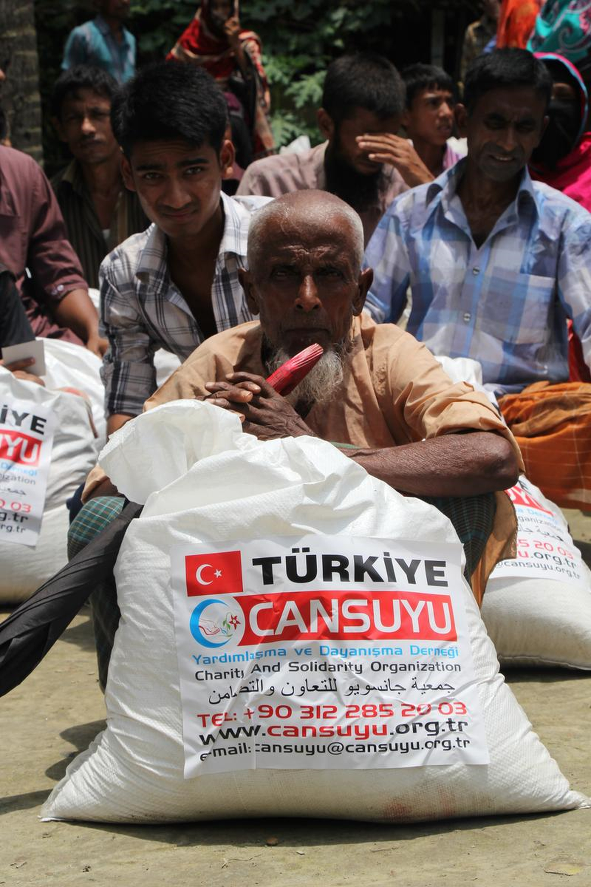 Türkiye\'den, Arakan Müslümanlarına İnsani Yardım