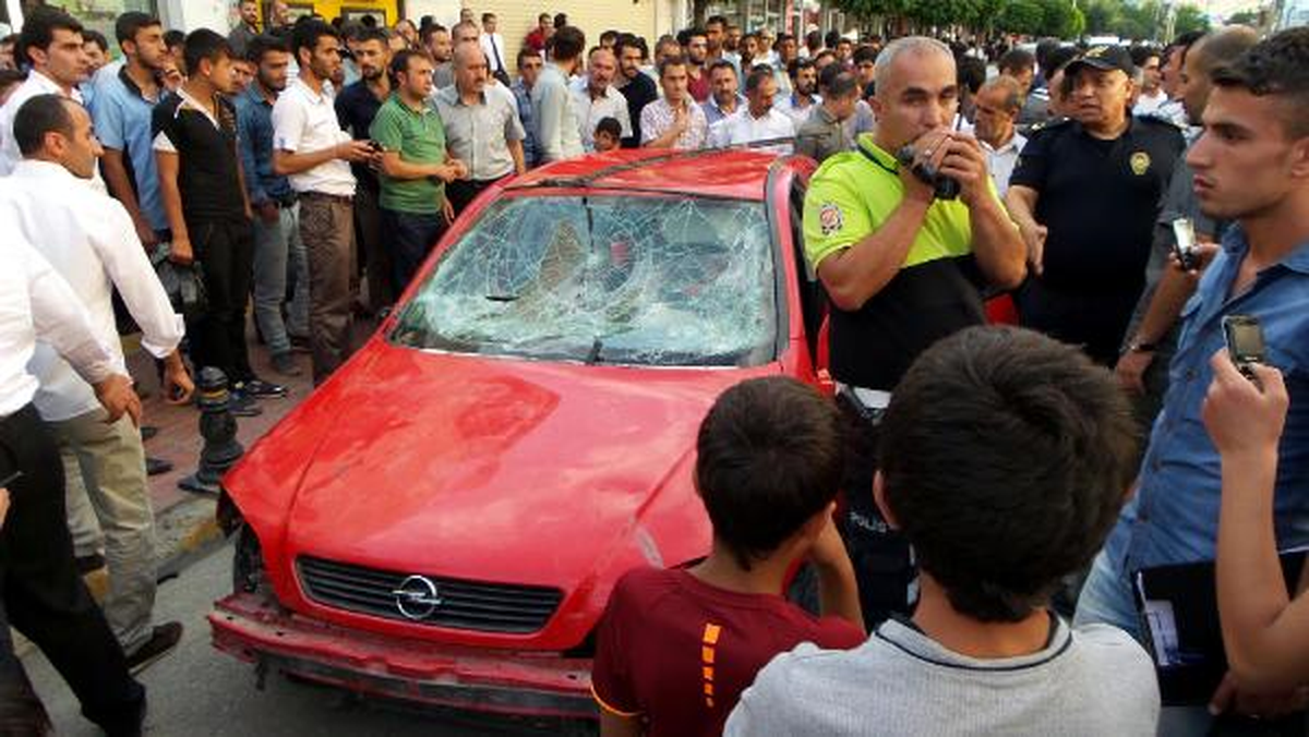 Van\'da Uzman Çavuşlara Linç Girişimi
