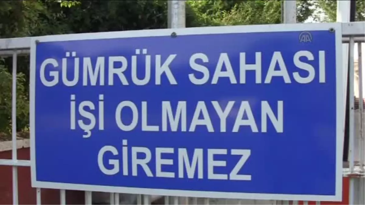 Yunan Gümrükçülerin Grevi Başladı