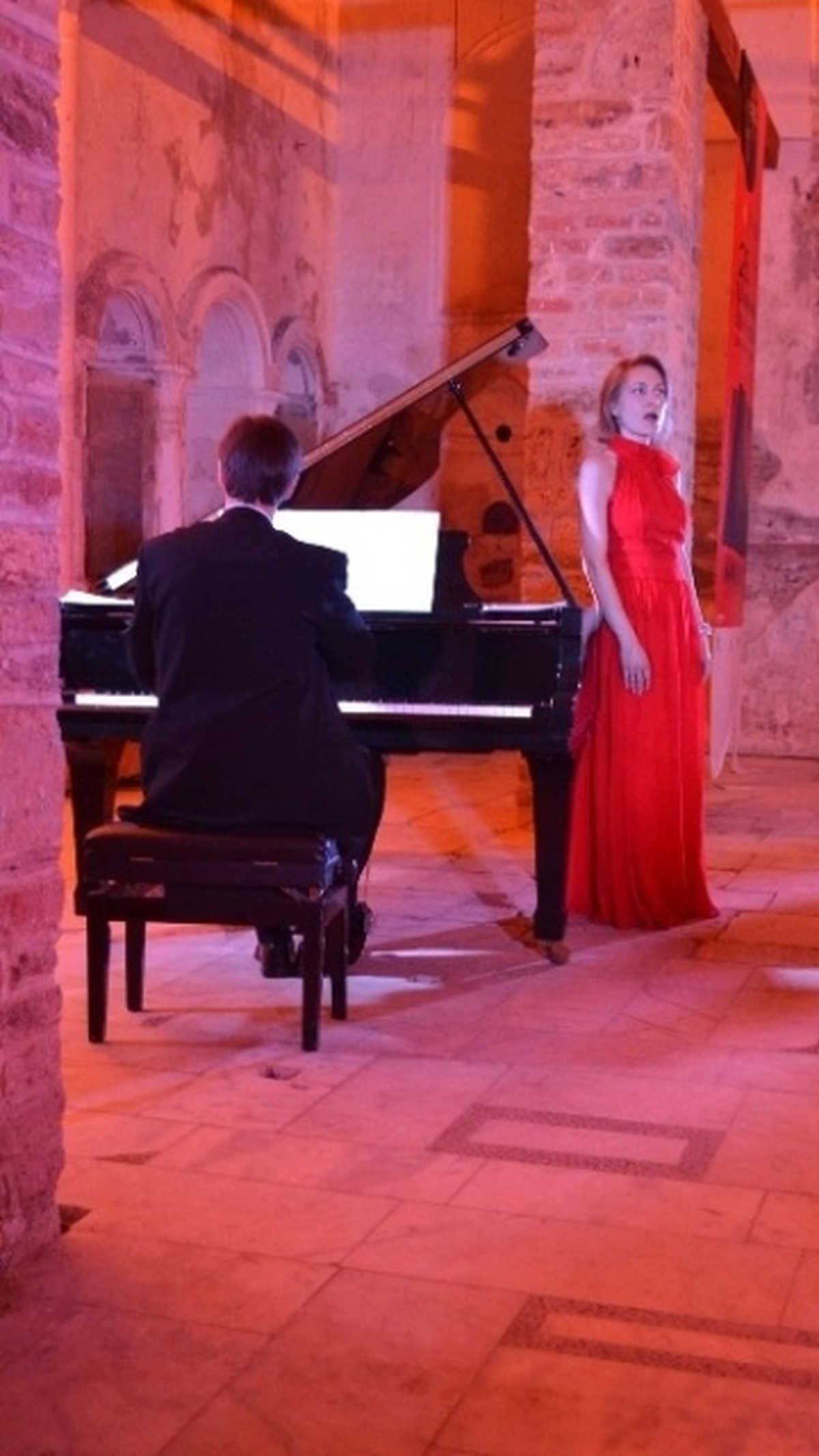 Lilianna Zalesinska İzmir\'de Konser Verdi