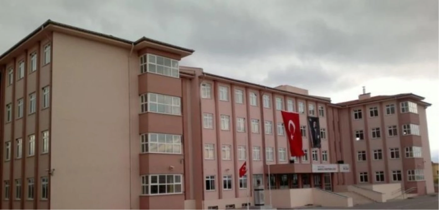 Akhisar Anadolu Öğretmen Lisesi Şeyh İsa Anadolu Lisesi Oldu
