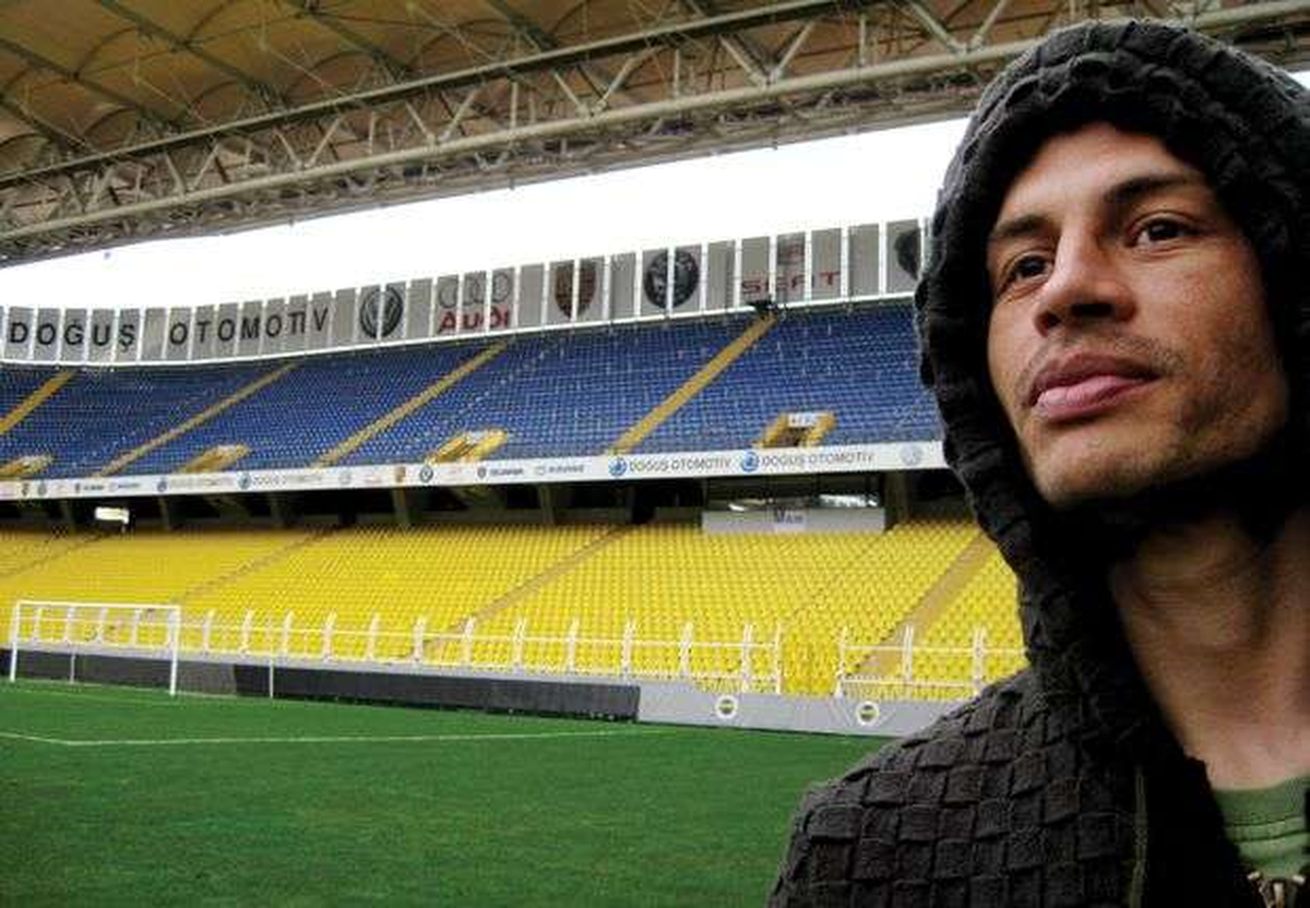 Alex de Souza\'dan Diego Ribas\'a Mesaj Var!
