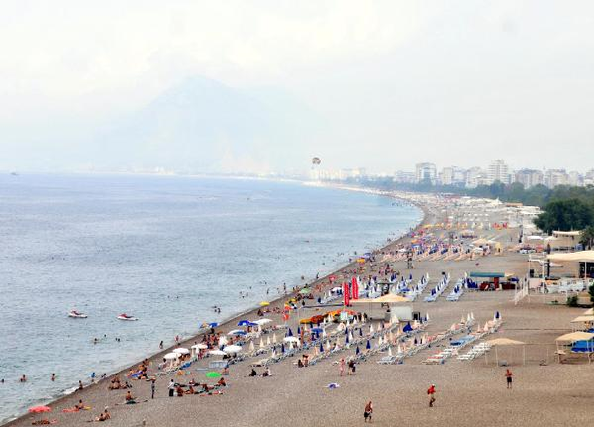 Antalya\'da Nem Bunalttı