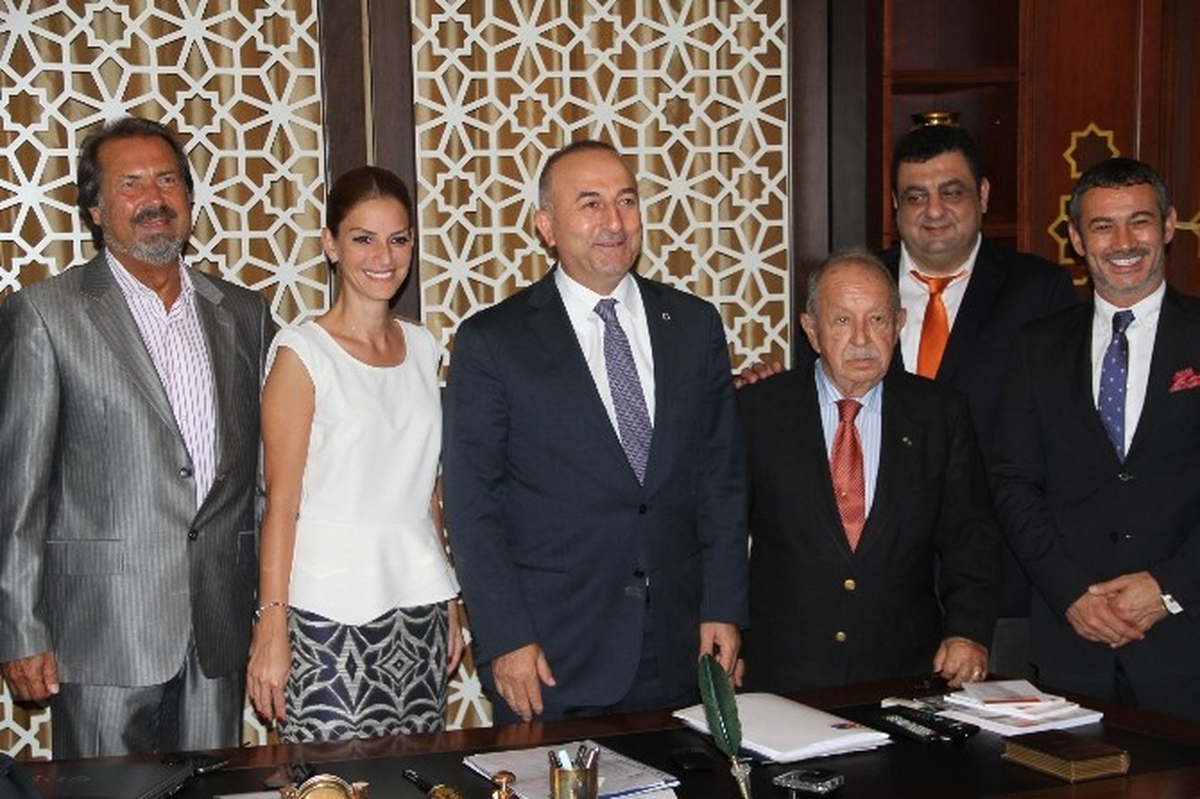 Bakan Çavuşoğlu, Taba-Amcham Başkanı Zeynep Dereli\'yi Kabul Etti