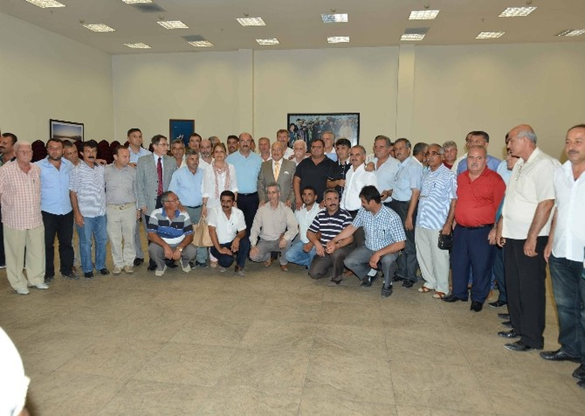 Başkan Kocamaz, Mersin\'de Akdeniz Mahalle Muhtarlarıyla Toplantı Yaptı