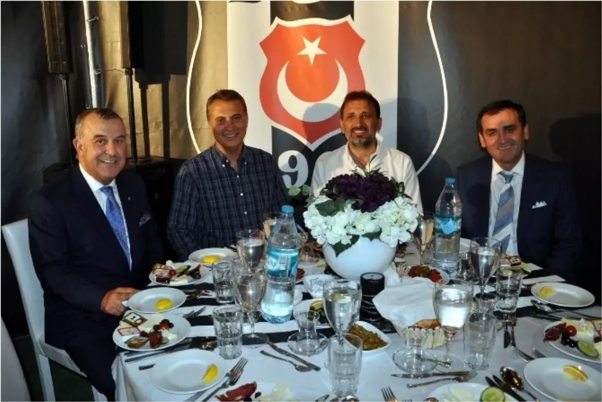 Beşiktaş\'ta İftar Yemeği