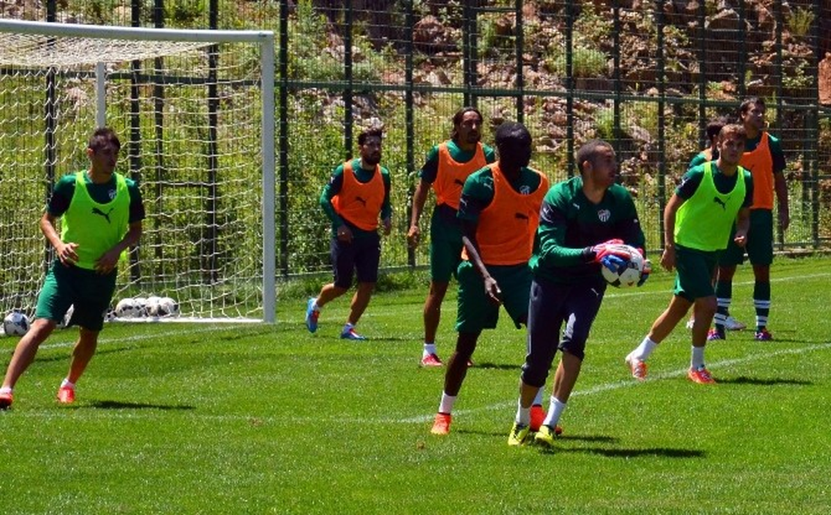 Bursaspor Kartepe Kampını Tamamlamak Üzere