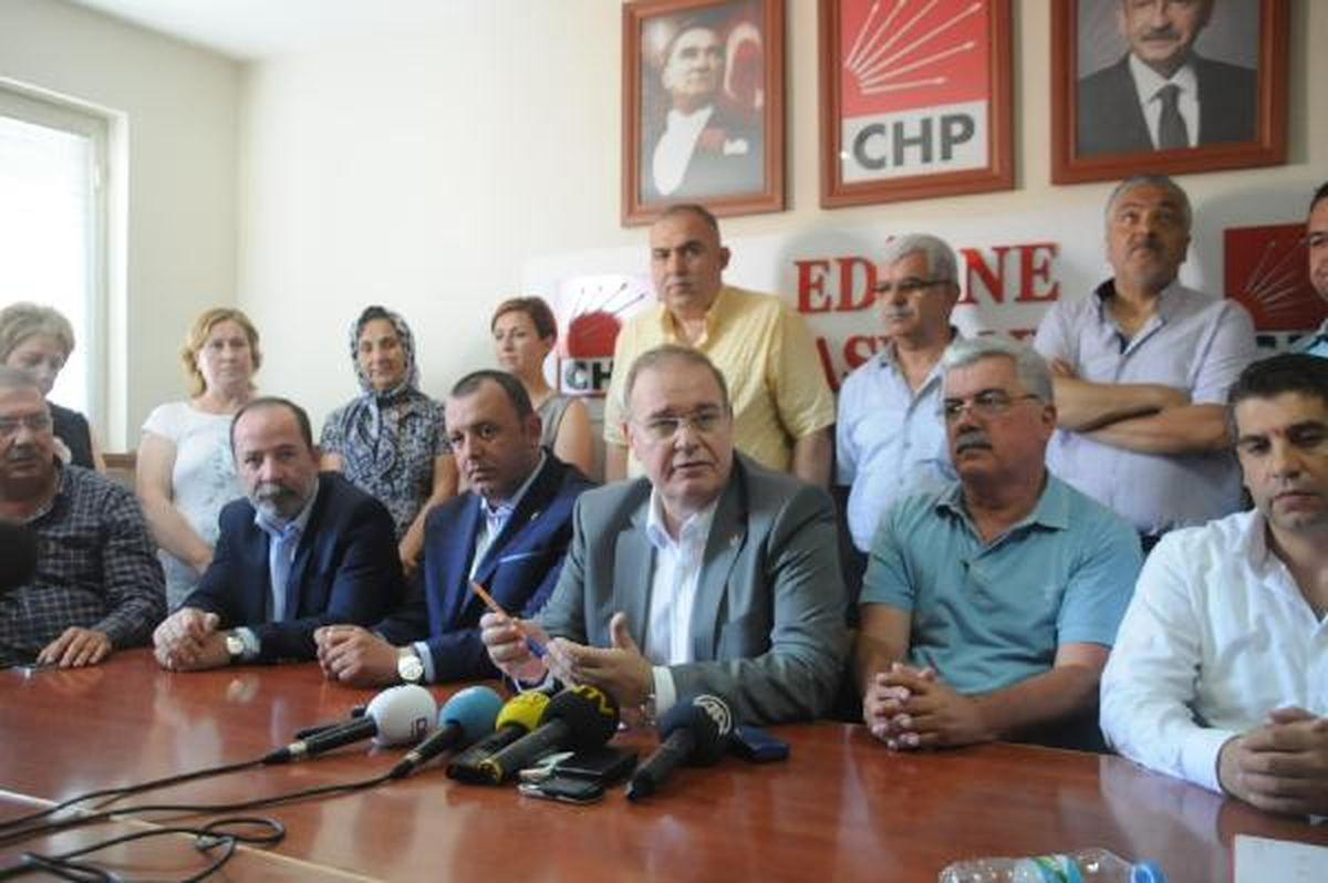 CHP\'li Öztrak\'tan Başkanlık Uyarısı