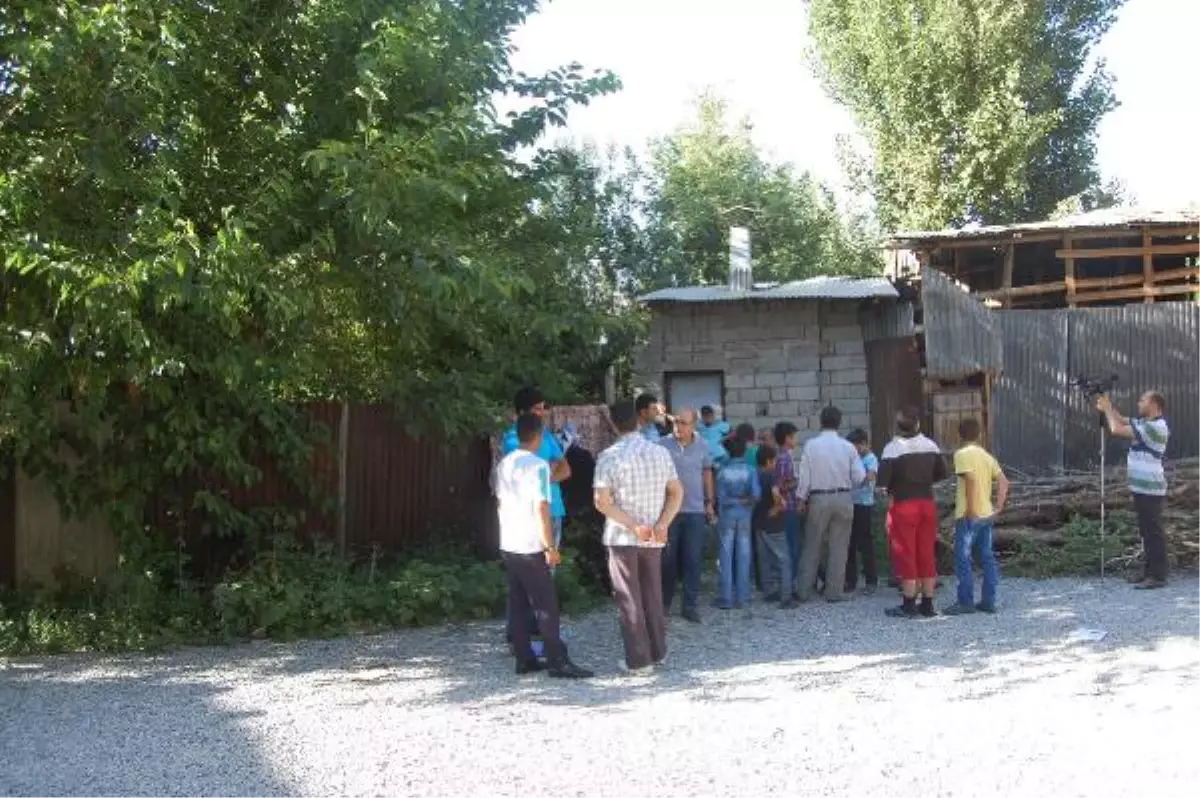 Cinnet Geçiren Manav, 2 Oğlunu ve İmam Kayınpederini Öldürdü