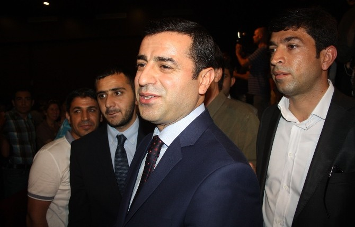 Demirtaş: "Kediler Sandığa Müdahale Etsin İstemiyorsak Oylara Sahip Çıkacağız"
