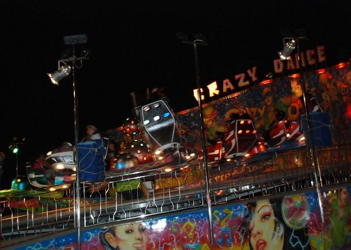Didim\'de Yaz Gecelerinde Stres Atma Yeri Lunapark