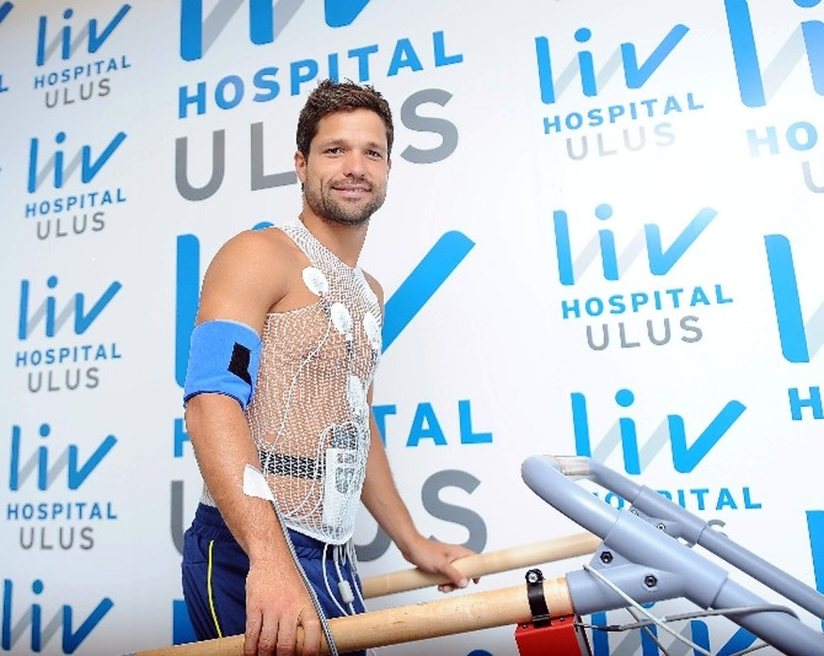 Diego Ribas, Sağlık Kontrollerinden Geçti
